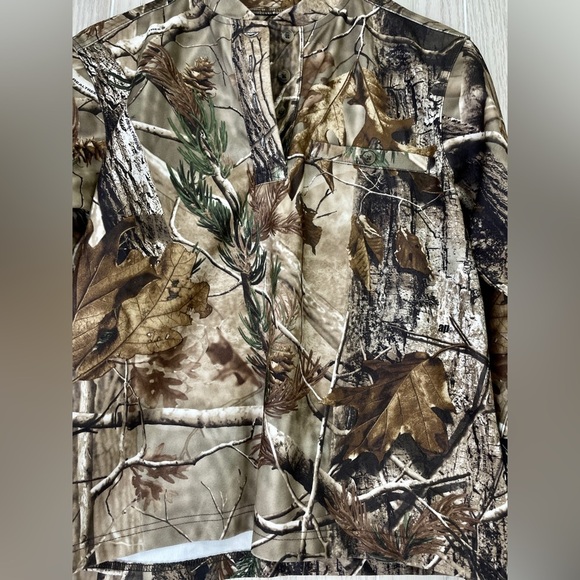 Sportsman Warehouse Outfitters  Camo Camouflaged Button Front Top Sz S NWOT - Picture 3 of 5